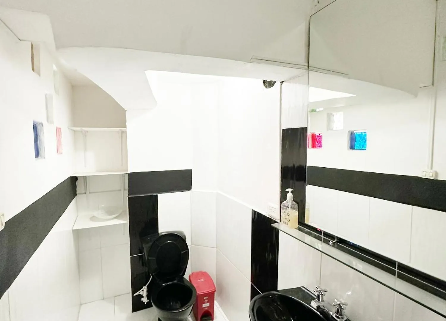 2 Suites Private Apartment At Poblado Medellin 0*,